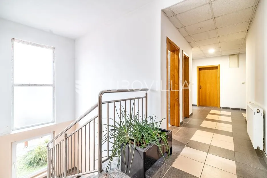 rugvica, poslovni kompleks površine 2.970 m² na zemljištu od 24.545 m² - slika 18