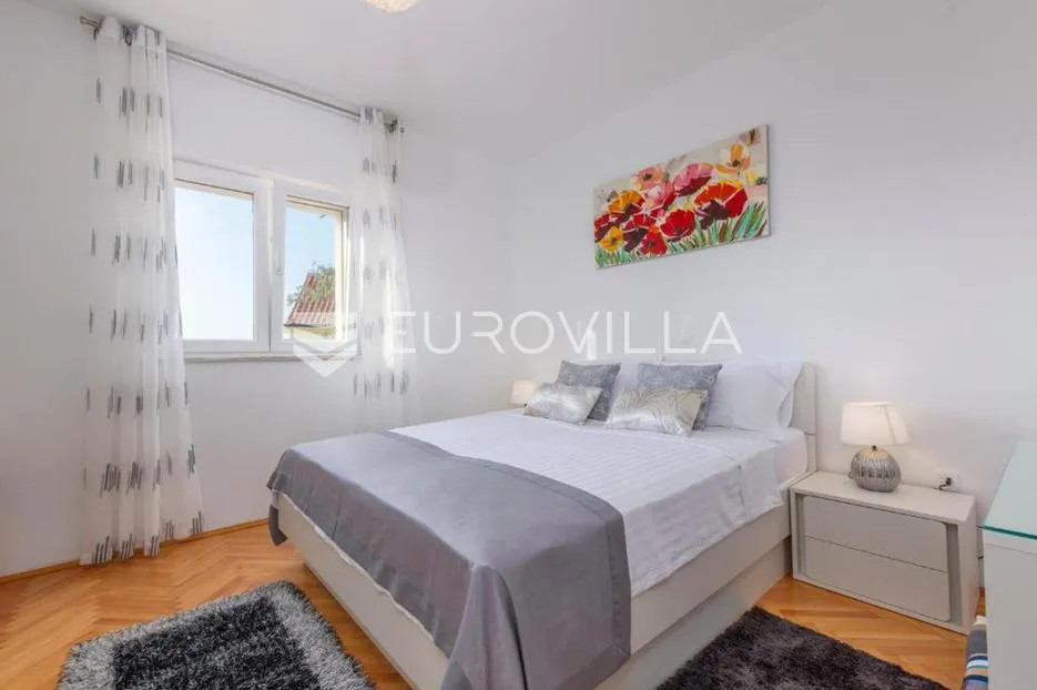 zečevo rogozničko, prekrasna apartmanska kuća s bazenom, 236 m² - slika 16