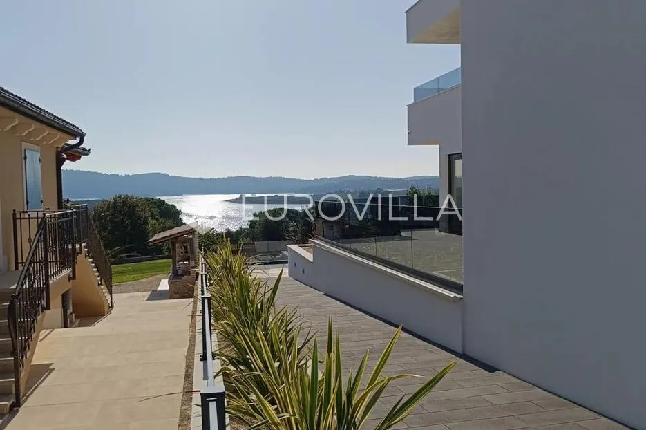 medulin, pomer, prekrasna villa s wellnessom 195 m² s pogledom na more, 150 m od mora - slika 7