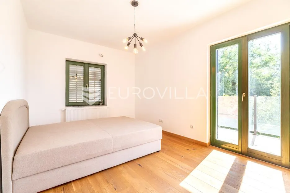 remete, novouređen trosoban stan za najam 137 m² - slika 6