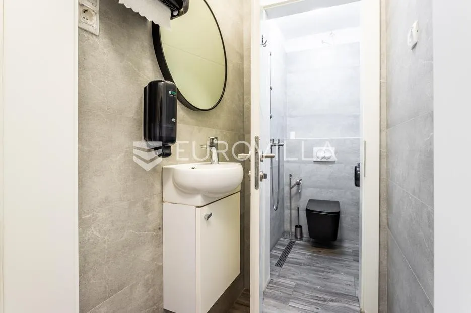 tisno, novogradnja, apartman u prizemlju, prvi red do mora, 48,51 m² - slika 10