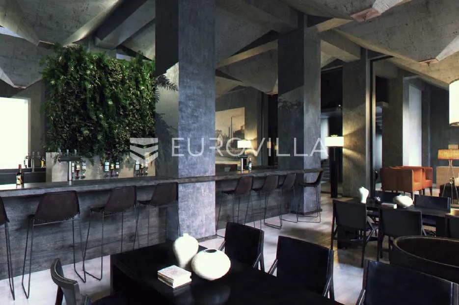 osijek, centar, jedinstvena prilika - objekt prilagođen za rekonstrukciju (hotel) - slika 6
