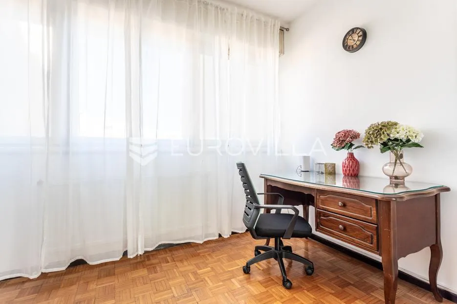 split, poljička cesta, trosoban stan na odličnoj lokaciji - slika 5
