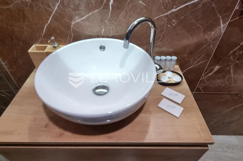 istra, svetvinčenat, moderna vila nkp 160 m2 s bazenom okružena zelenilom u mirnom naselju - slika 6