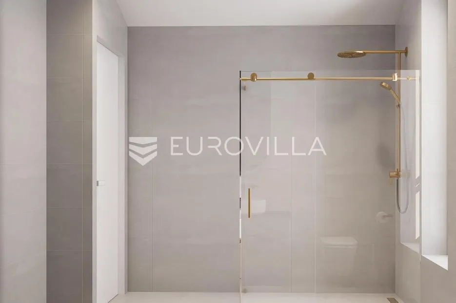 istra, rovinj, ekskluzivan penthouse s tri spavaće sobe s pogledom na more i garažom nkp 144m2 - slika 13