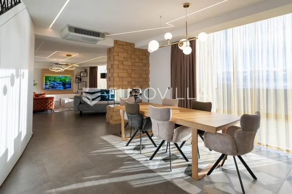 opatija, prekrasan penthause 228 m² s besprijekornim pogledom - slika 7