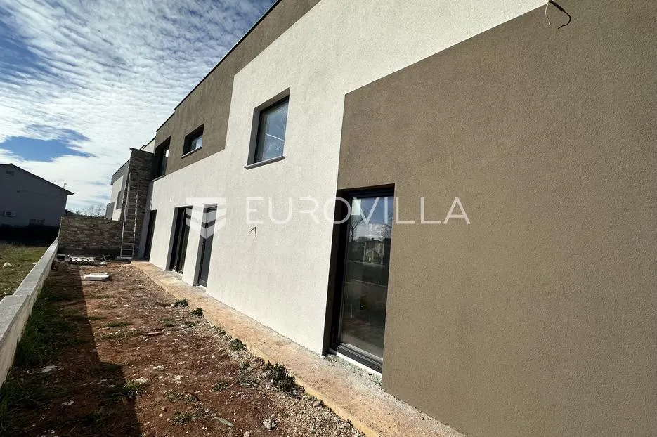 istra, marčana moderna dvojna kuća nkp 240 m2 sa velikim bazenom 35 m2 - slika 13