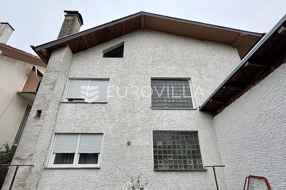 bjelovar, centar, obiteljska kuća površine 385 m² - slika 18