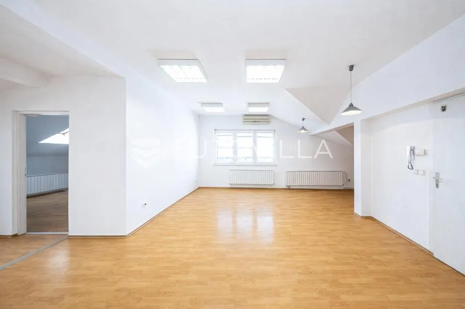 samobor, funkcionalan trosoban stan 95 m² sa vanjskim parkirnim mjestom - slika 3
