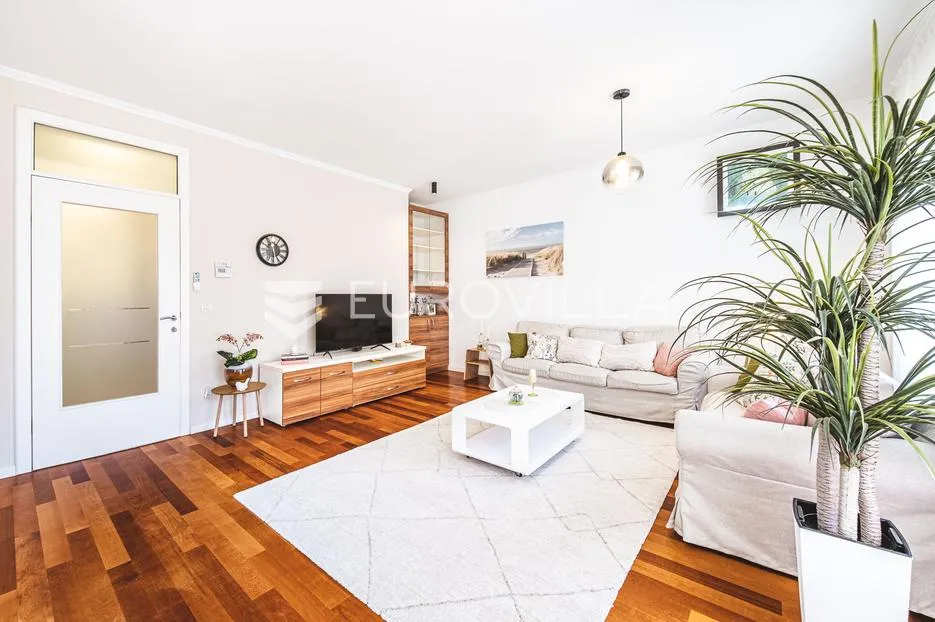 zagreb, maksimir, odličan četverosoban stan 120 m² s garažom - slika 2