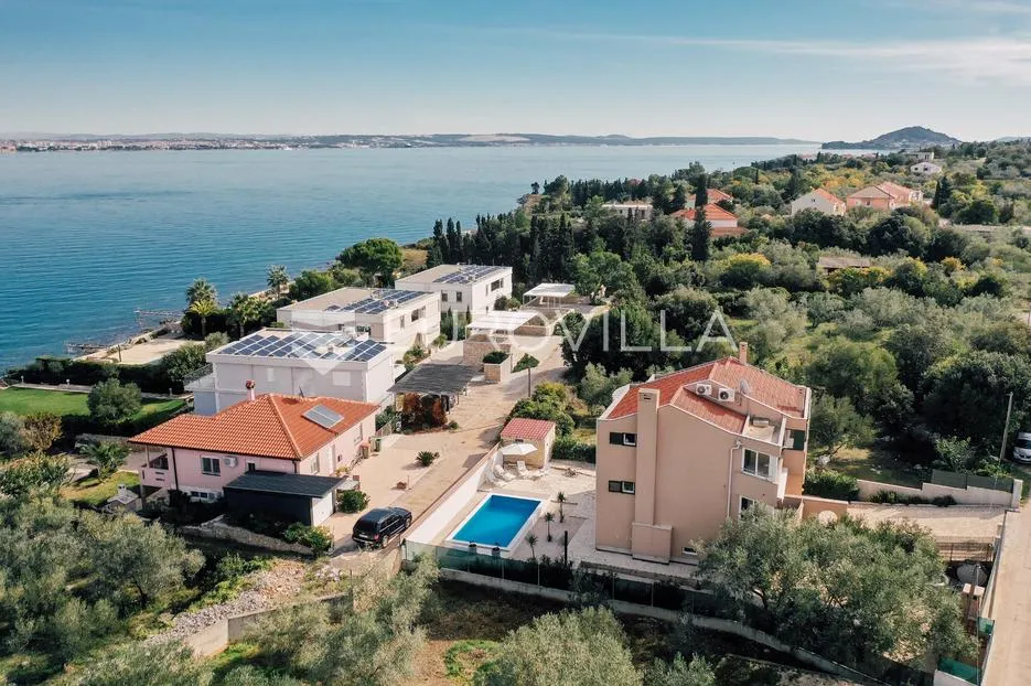 otok ugljan, sutomišćica, kuća s bazenom i pogledom na more - slika 2