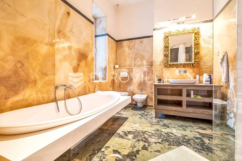 zagreb, varšavska prekrasan četverosoban ured/stan 120m2 - slika 6