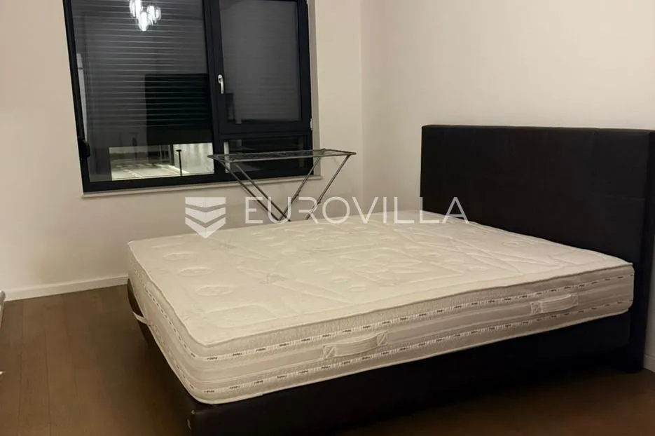 zagreb, blato, predivan dvosoban stan površine 76 m² s garažnim parkrinim mjesto - slika 8