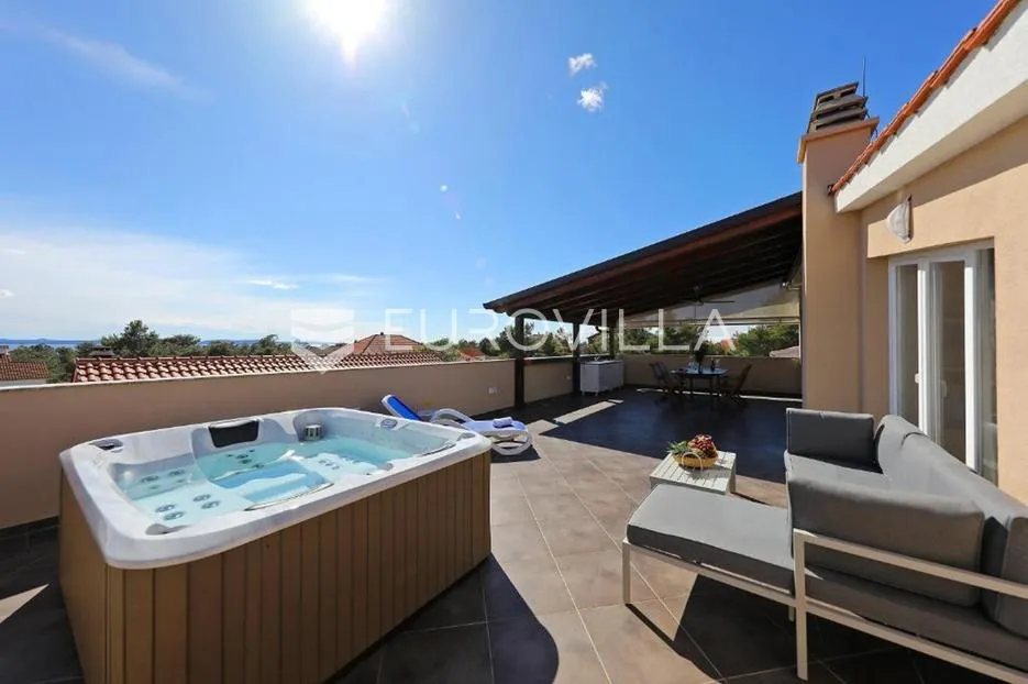 zadar, privlaka, prekrasna villa s velikim potencijalom - slika 6