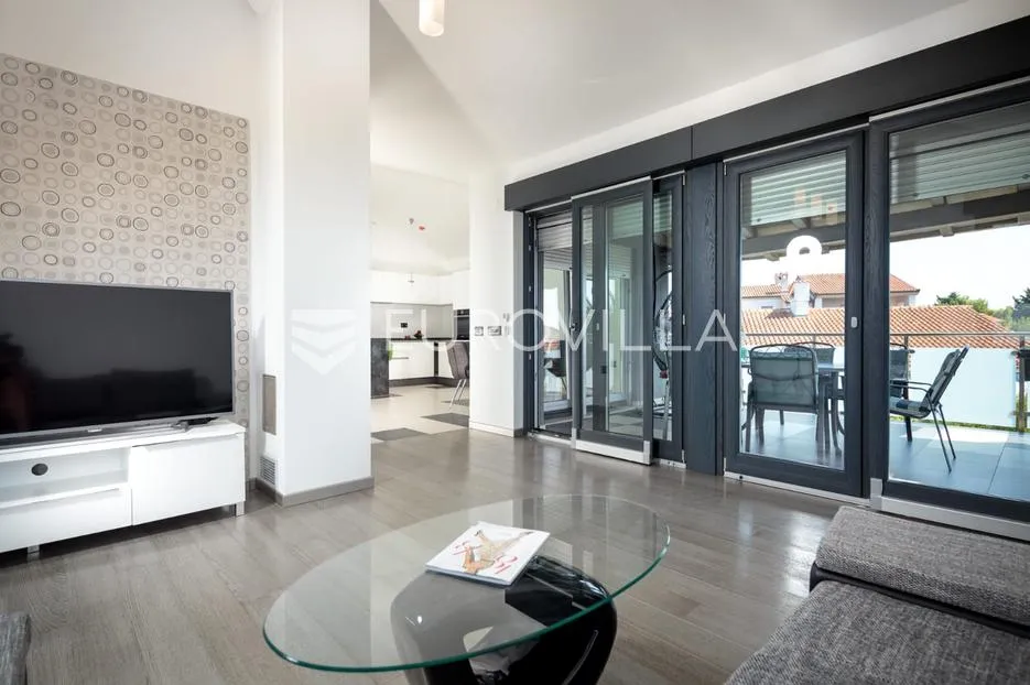 pula, dolinka, luksuzan trosoban stan 129 m², novogradnja, blizina mora i centra - slika 5