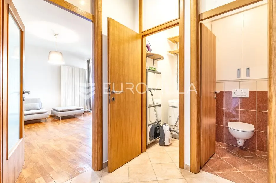 zagreb, remete, komforan trosoban stan s parkirnim mjestom, 79 m² - slika 7