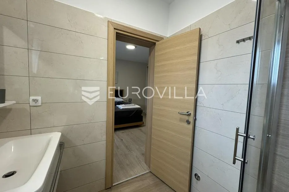 istra, medulin, moderna kuća s bazenom, 600 m od mora - slika 28