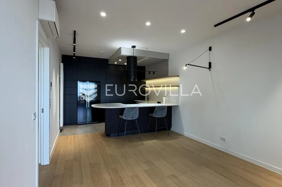 zagreb, vmd heinzelova, luksuzan trosoban stan 94 m², 2 parkinga - slika 3