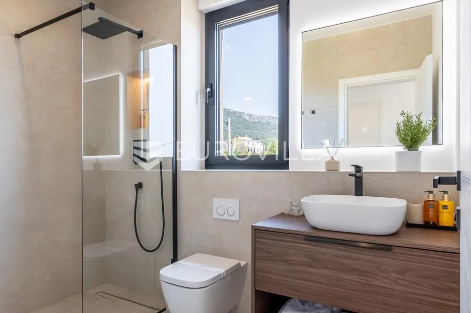 kaštel stari, moderna vila s lijepim pogledom - slika 6