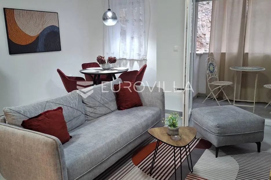istra, pula, centar moderan novi trosoban stan 60 m² s parkirnim mjestom - slika 2