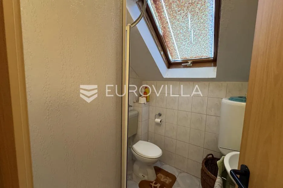 mandićevac, prekrasna katnica 150 m2 na zemljištu od 2854 m2 - slika 15