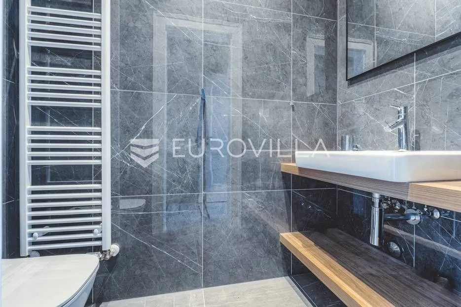 zagreb, zrinjevac luksuzan namješten četverosoban stan 170 m² - slika 13