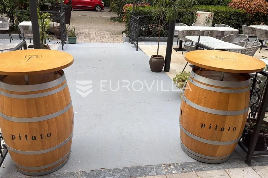 crikvenica, najam restorana s terasom u centru, uređen, terasa, pogled na more - slika 18