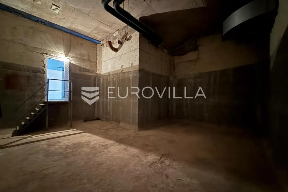 zadar, relja poslovno skladišni prostor korisnog volumena 163,95 m2 na više razina - slika 8