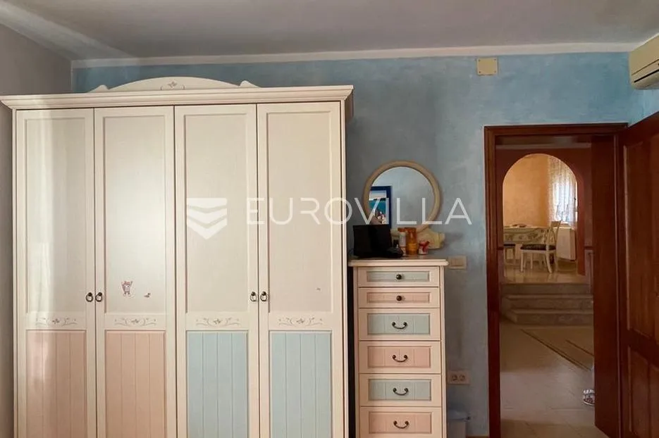 medulin, pješčana uvala, uređeni stan na traženoj lokaciji - slika 16
