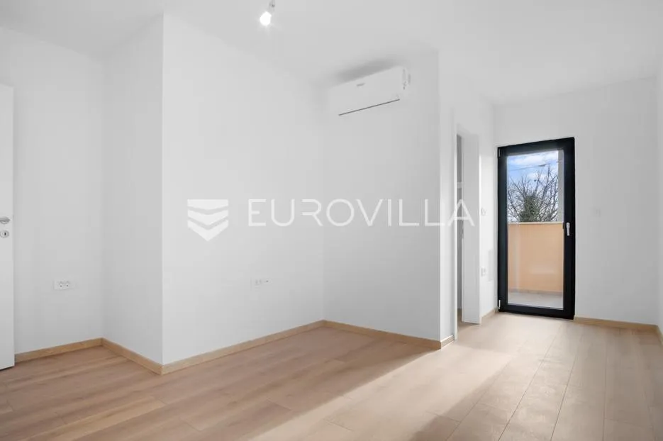 istra, svetvinčenat, cukrići, vila 155 m², terasa s ljetnom kuhinjom, bazen, 2 parkirna mjesta - slika 9