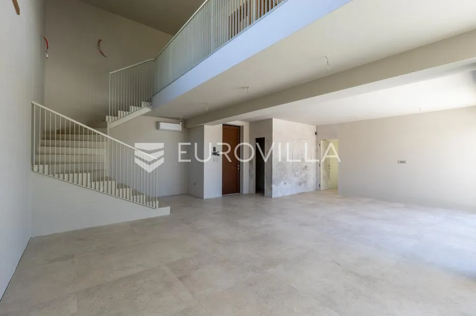 istra, vabriga, vila s pogledom na more i masline - slika 21