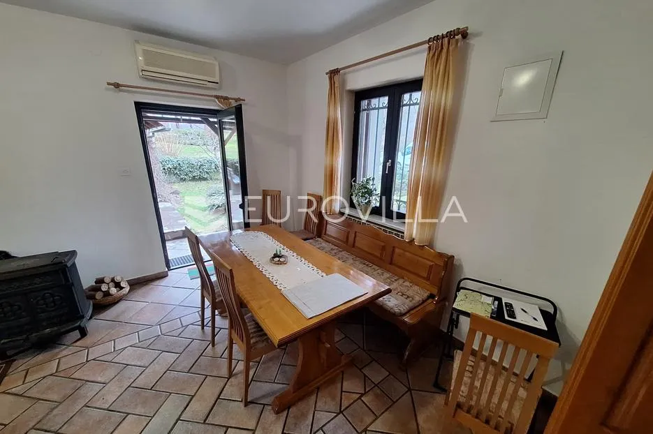 ogulin, gornje zagorje, kuća 210 m², vlastito kupalište na jezeru sabljaci - slika 11