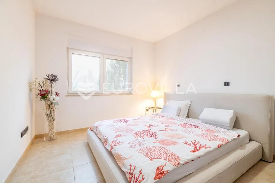 zagreb, srebrnjak, prekrasan peterosoban penthouse 215,88 m², otvoreni pogled - slika 7