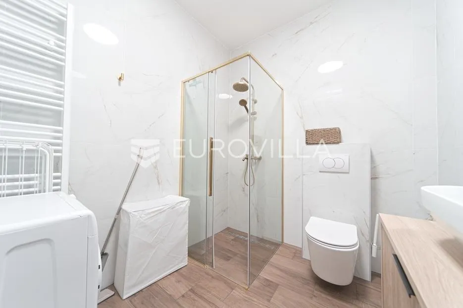 osijek, jug 2, najam novouređenog dvosobnog stana, površine 49 m² - slika 12