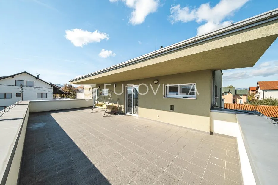 samobor, prekrasna moderna kuća 301 m² - slika 32
