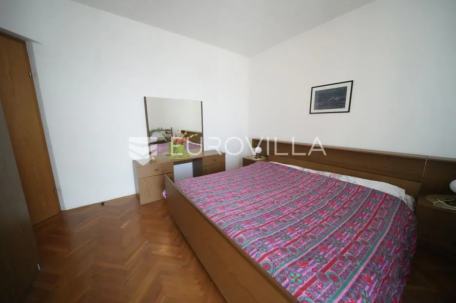zadar, diklo vila prvi red do mora razvedena na tri etaže 377 m² - slika 6