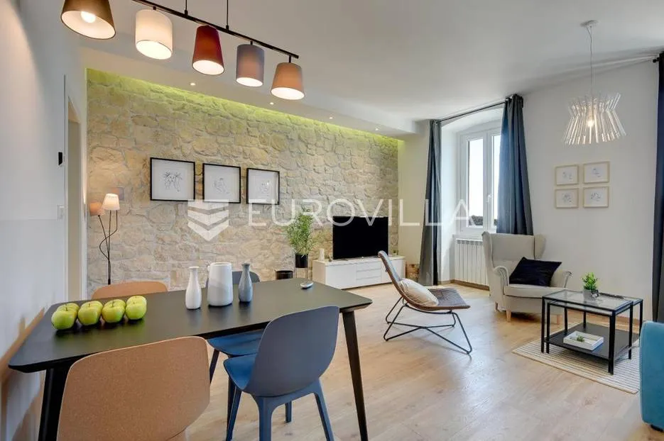 pula, prvi red do mora, višesoban stan, nkp 129 m2 - slika 23