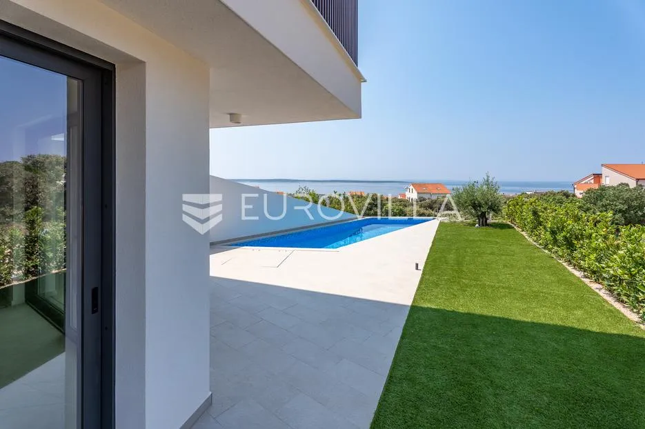 pag, mandre, trosoban stan u luksuznoj vili s privatnim bazenom i pogledom na more 130 m² - slika 32
