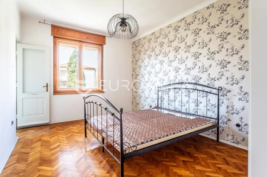split, bačvice, jednosoban stan na odličnoj lokaciji - slika 9
