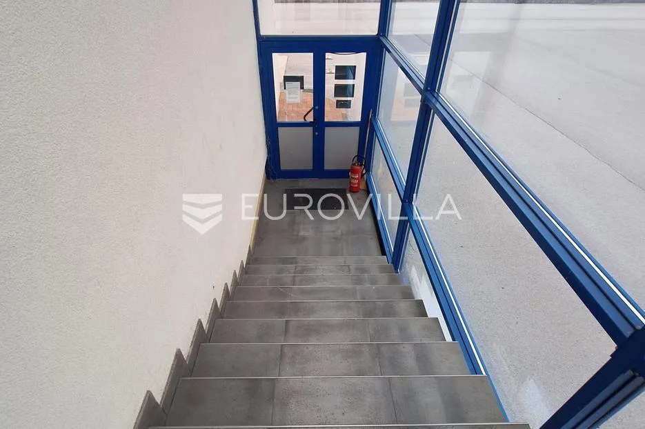 gospić, proizvodna hala 3800 m², višenamjenska mogućnost - slika 15