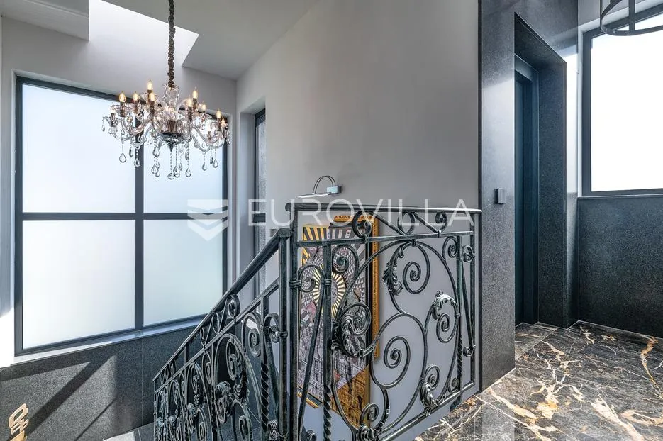 tuškanac, luksuzan penthouse, novogradnja - slika 9