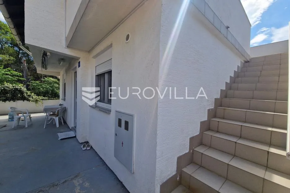 vir, samostojeća katnica s dva apartmana - slika 4