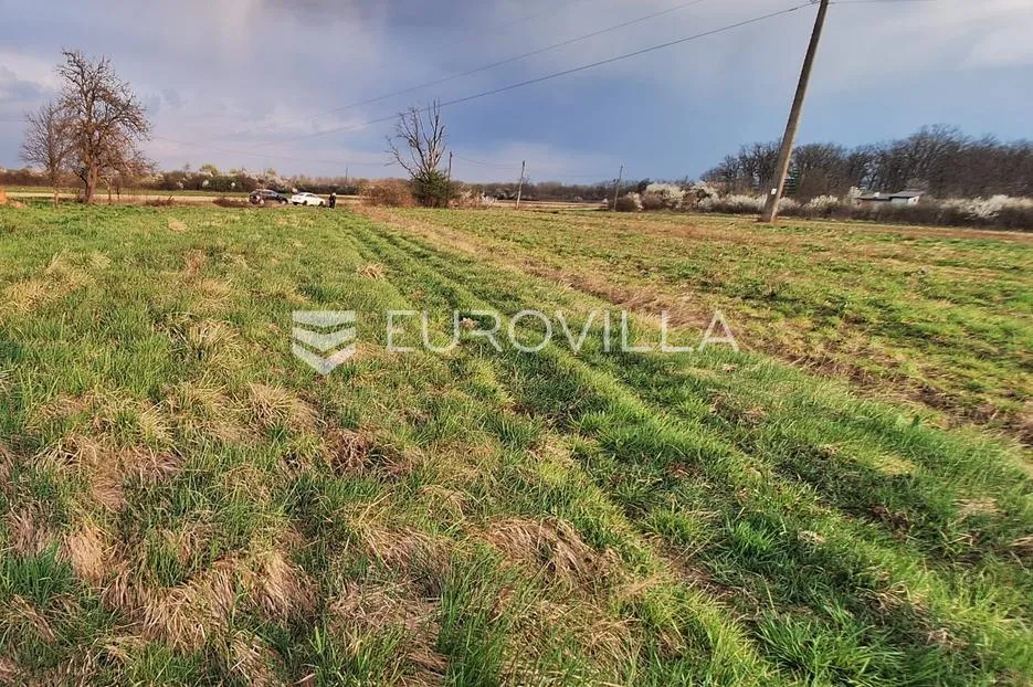 draganić, zemljište 3600 m² na mirnoj lokaciji - slika 2