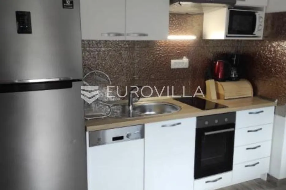 sevid, moderna dvojna kuća 280 m² s četiri stambene jedinice, 30 m od mora - slika 5