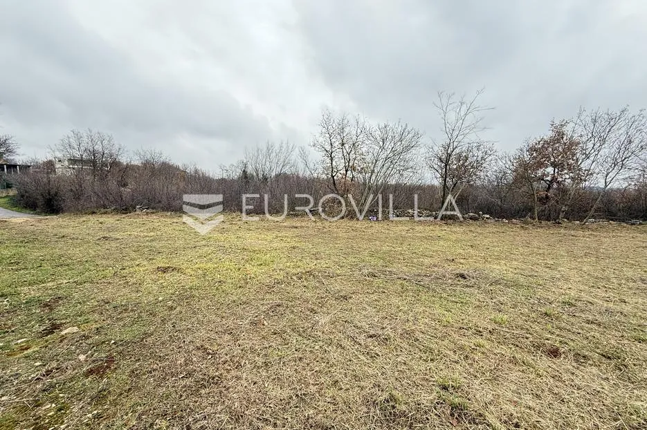 istra, smoljanci - građevinsko zemljište 897 m2 s ishodovanom dozvolom za kuću - mirna lokacija - slika 4