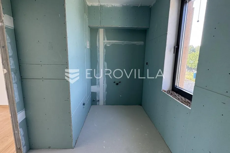 istra, tinjan - ekskluzivna vila s bazenom i sportskim terenom na 2935 m2 - slika 29