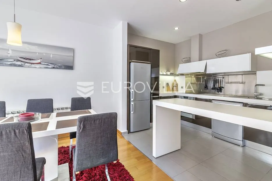 zagreb, srebrnjak, prekrasan trosoban stan s dva garažna mjesta, 102 m² - slika 5