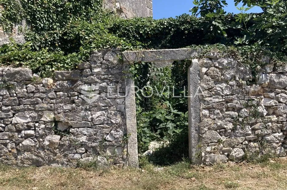 istra, puntera, kamena kuća za adaptaciju s predivnim pogledom na otok cres prilika - slika 6