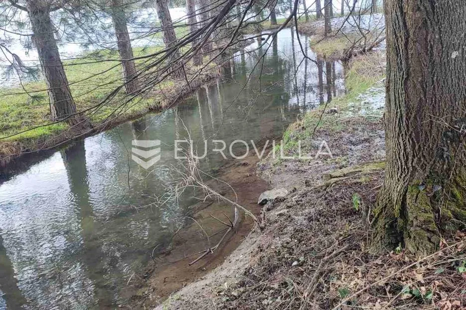 josipdol, kuća u mirnom naselju okružena netaknutom prirodom - slika 13
