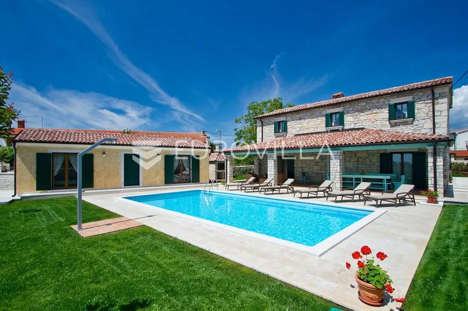 Istra, Poreč - elegantna kamena vila s bazenom, iznimno kvalitete gradnje - Radetići